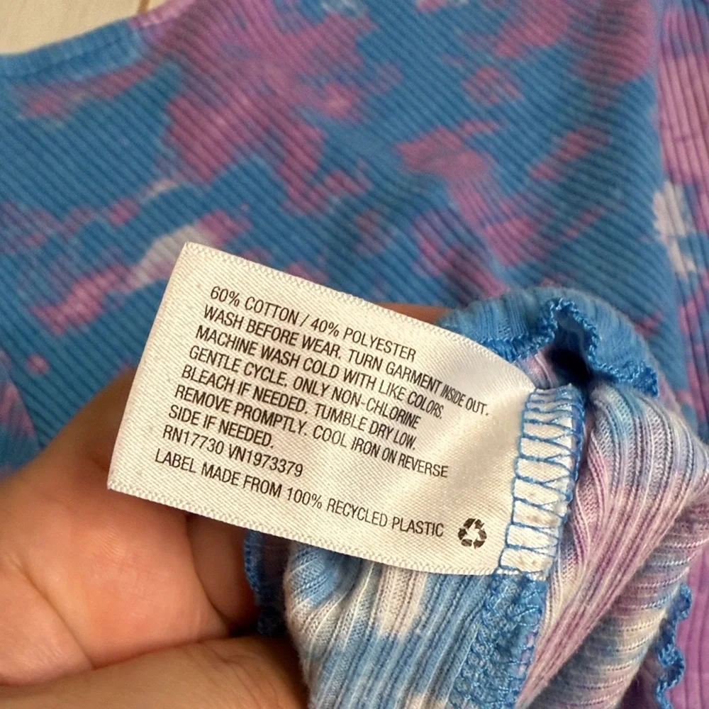 Art Class Classic Blue and Pink-Purple Tie-Dye Ribbed Henley Top